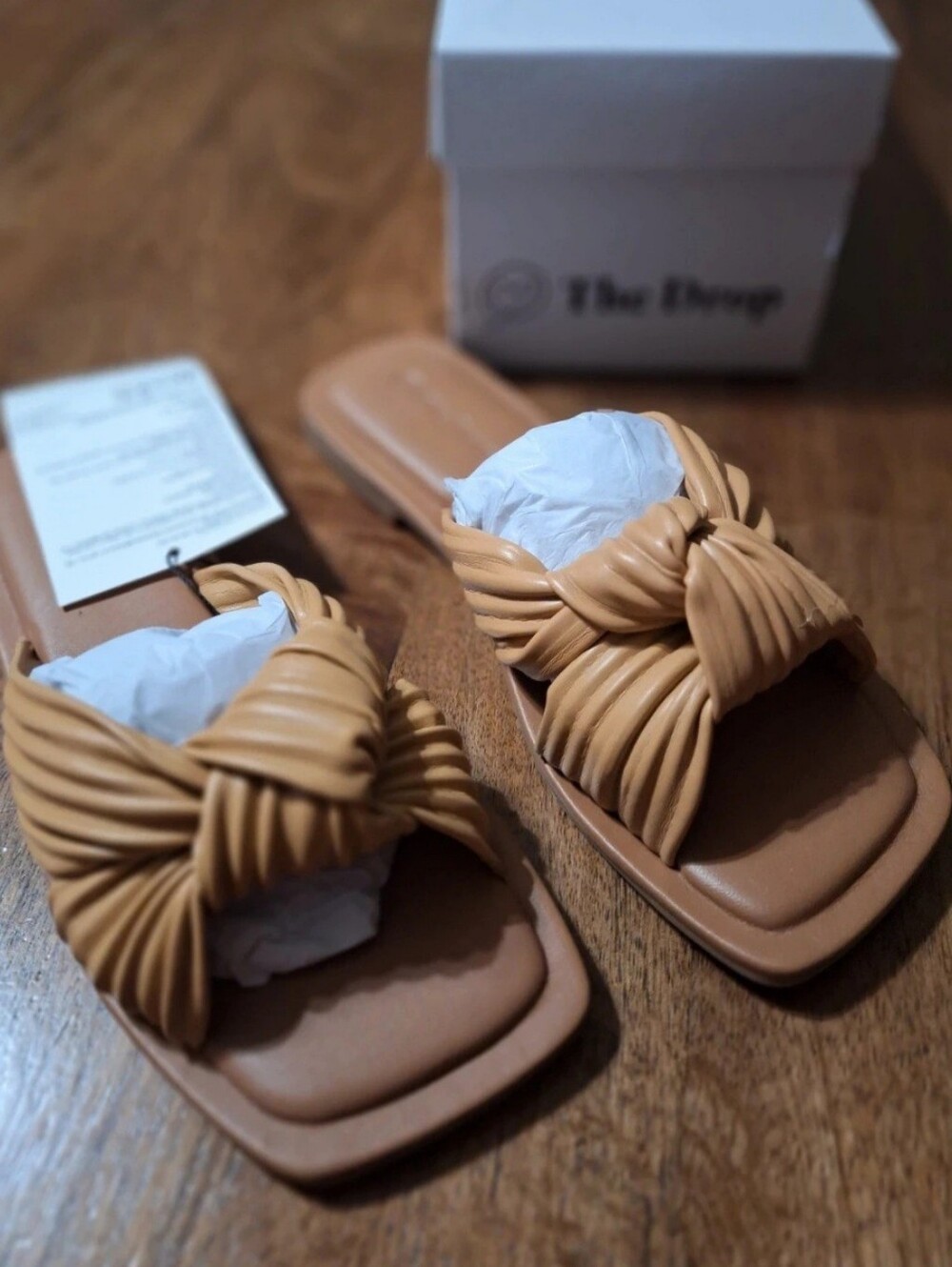 Knot Detail Tan Slide Sandals, Size 5.5, NWT
